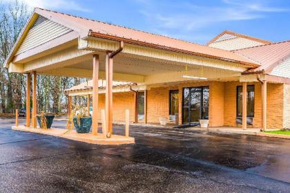 Quality Inn  Suites Corinth West Mississippi