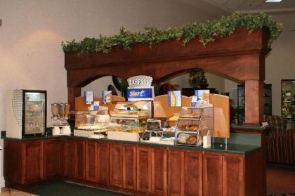 Holiday Inn Express Hotel And Suites Corinth - image 12