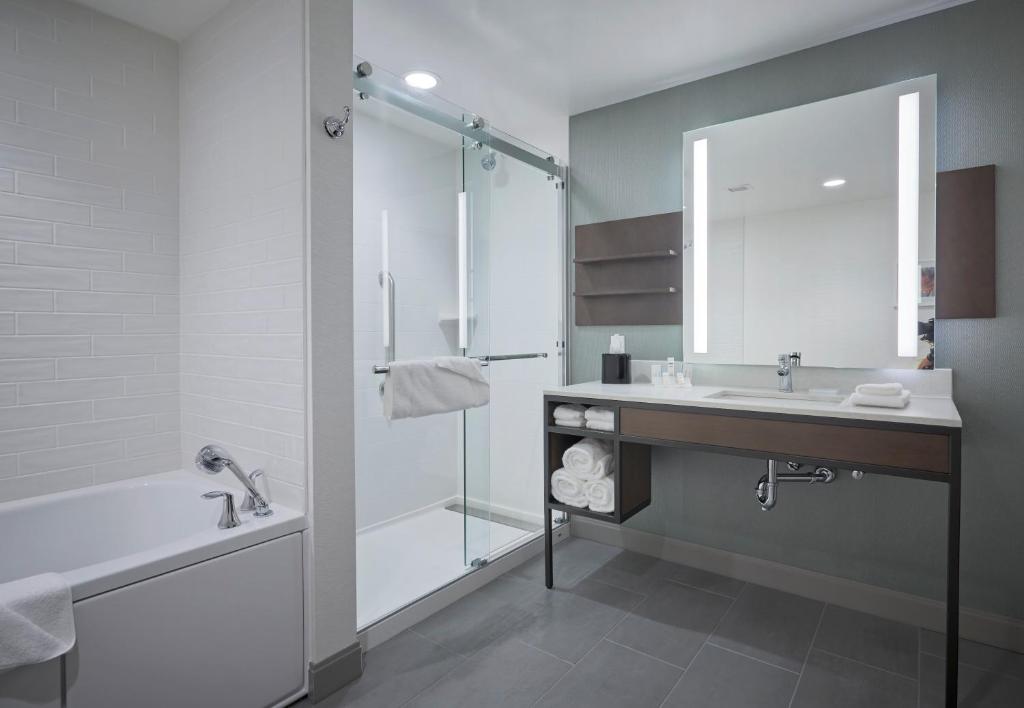 Hilton Garden Inn Corning Downtown - image 4