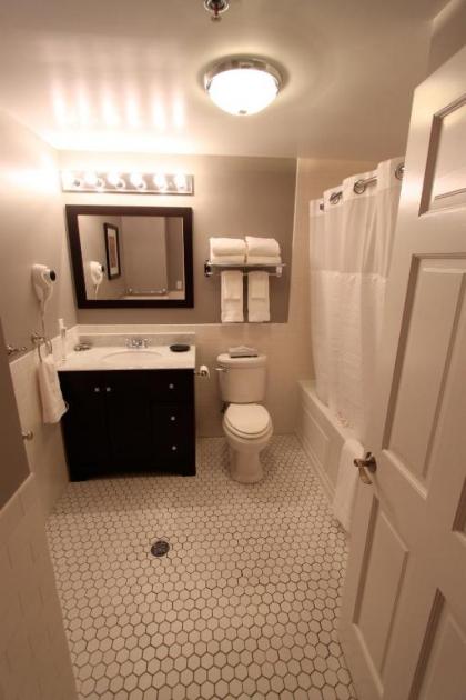Lodging at the Gaffer Inn - image 7