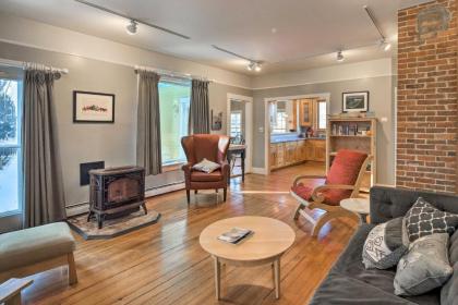 Riverside Retreat with Deck by Cornish-Windsor Bridge