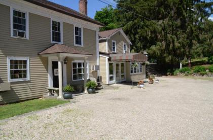 Cornwall Inn - image 10