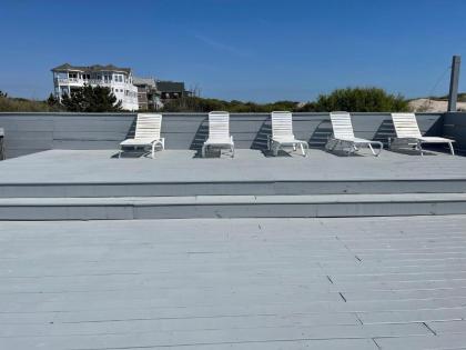 Oceanfront grandeur 4x4 Outerbanks -Hemingway - image 15