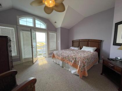 Oceanfront grandeur 4x4 Outerbanks -Hemingway - image 9