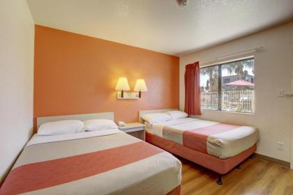 Motel 6-Corona CA - image 10