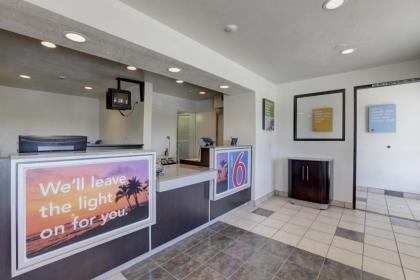 Motel 6-Corona CA - image 14