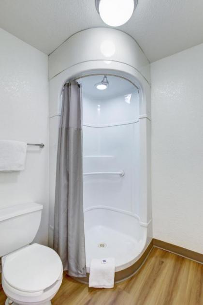 Motel 6-Corona CA - image 2