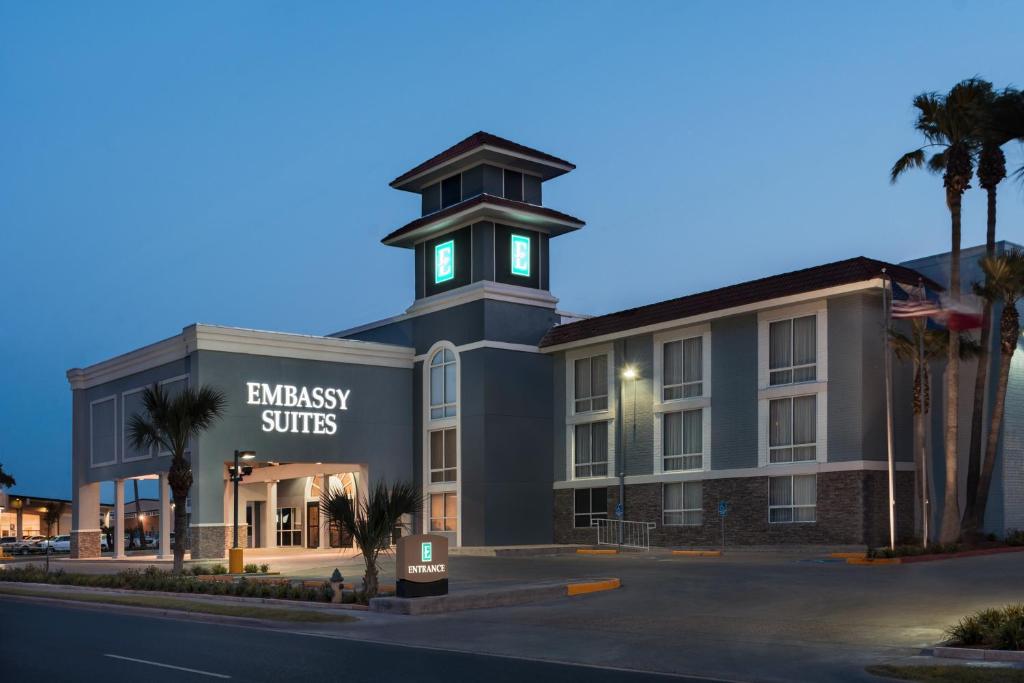 Embassy Suites Corpus Christi - image 4