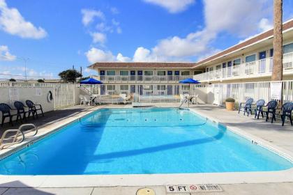 Motel 6-Corpus Christi TX - East - North Padre Island - image 3