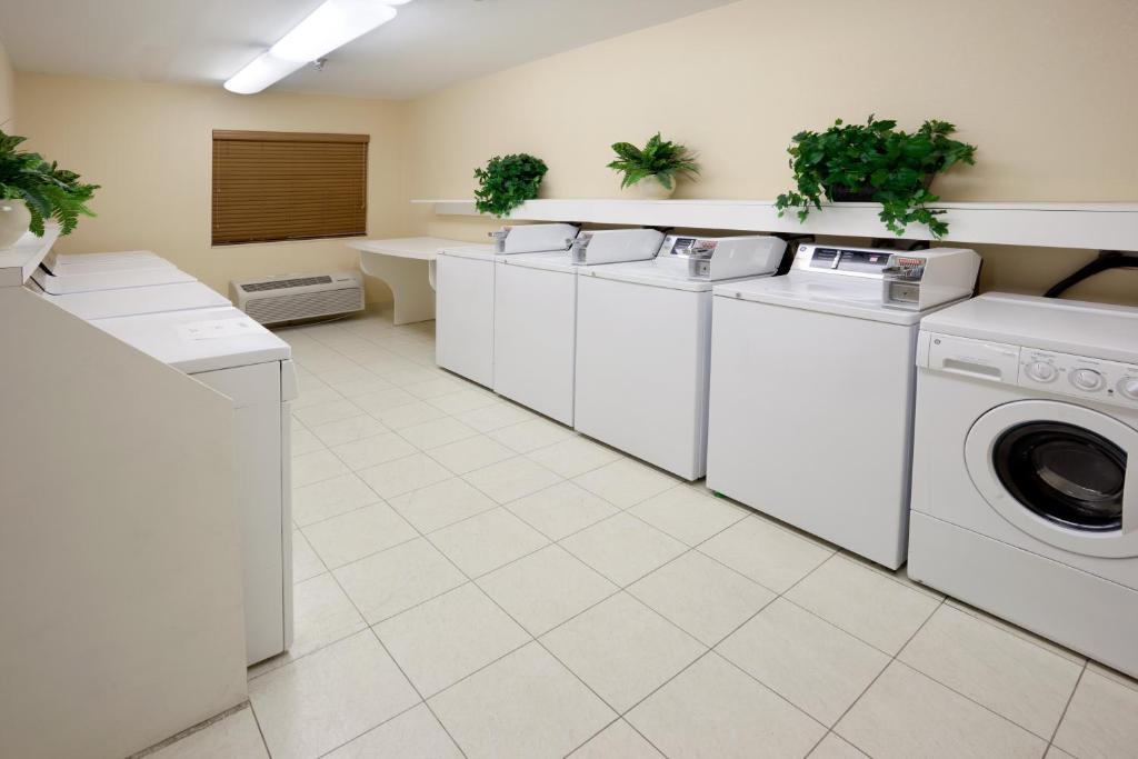 Candlewood Suites Corpus Christi-SPID an IHG Hotel - image 3