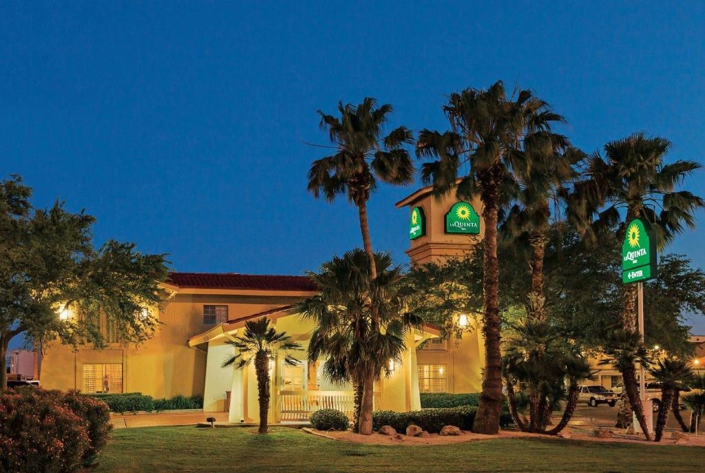 La Quinta Inn by Wyndham Corpus Christi North - main image