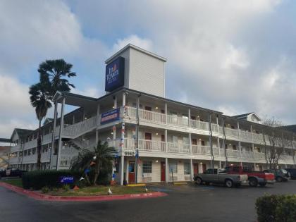 InTown Suites Extended Stay Corpus Christi - image 2