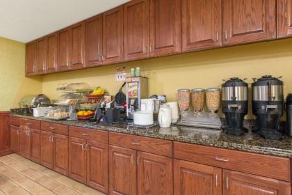 Hawthorn Suites by Wyndham Corpus Christi/Padre Isle - image 3