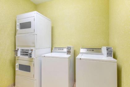 Hawthorn Suites by Wyndham Corpus Christi/Padre Isle - image 4