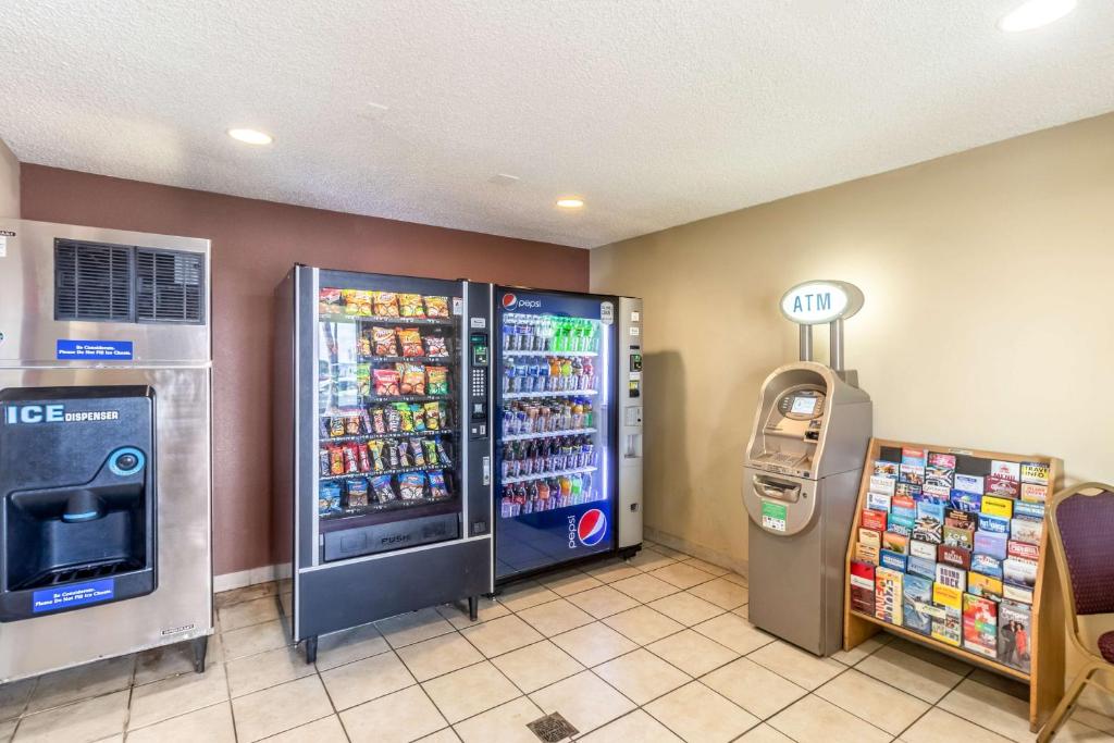 Motel 6-Corpus Christi TX - image 5