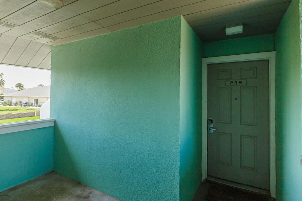 Captain's Cottage 239 by Padre Escapes - image 3