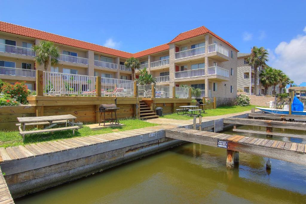 Mystic Harbor Condos - image 4
