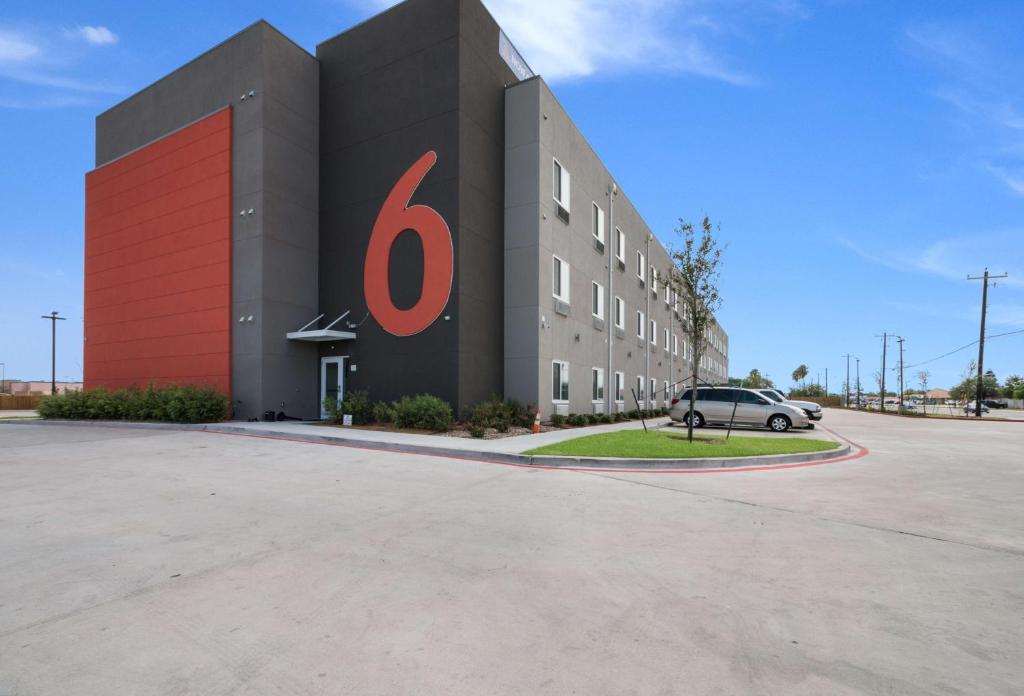 Motel 6-Corpus Christi TX - main image