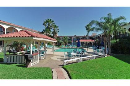 Surfside 108 by Padre Escapes - image 4