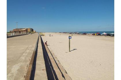 El Constante 114 by Padre Escapes - image 2