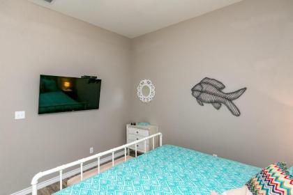 Village by the Beach B918K by Padre Escapes - image 4