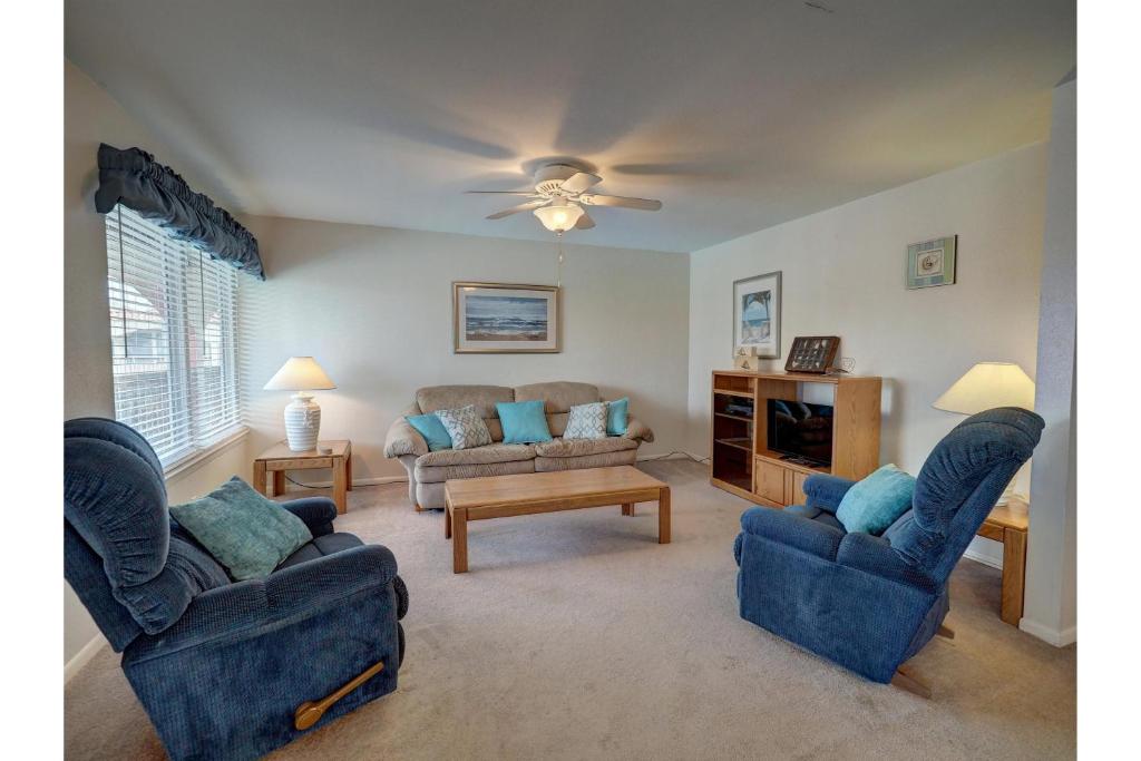 Surfside 204 by Padre Escapes - main image