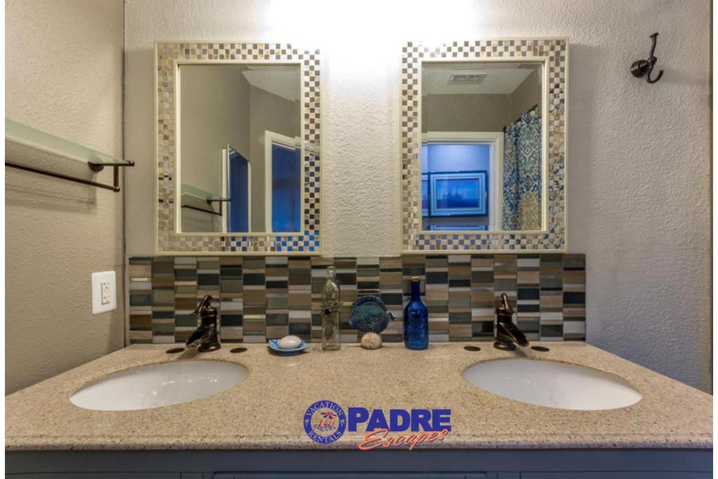 Island Time 216 by Padre Escapes - image 2
