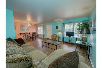Surfside 221 by Padre Escapes - image 3