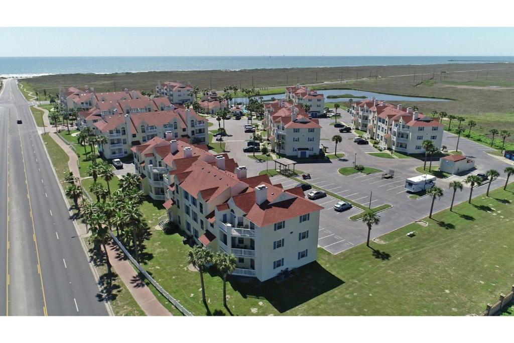 Coastal Comfort 245 by Padre Escapes - image 3