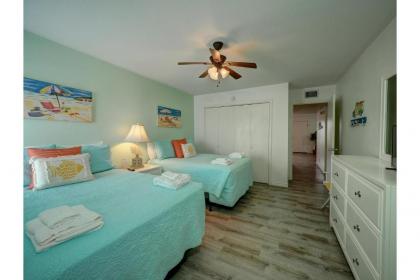 Surfside 202 by Padre Escapes - image 2