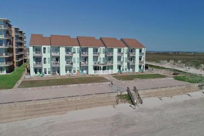El Constante 202 by Padre Escapes - image 3