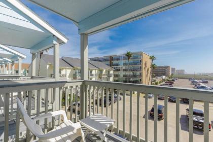 El Constante 221 by Padre Escapes - image 5
