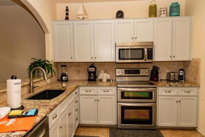 Midnight Bay Retreat Unit A by Padre Escapes - image 3