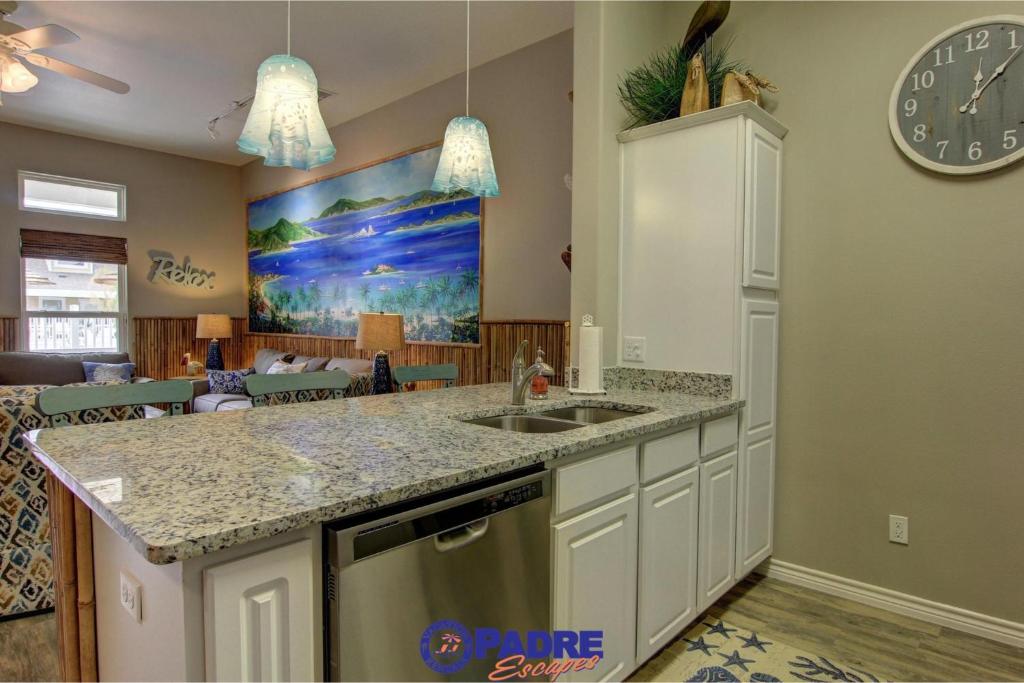 Village by the Beach B921K by Padre Escapes - image 4