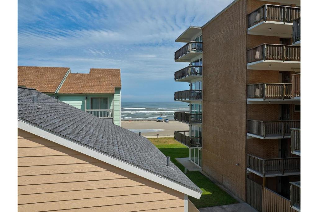 El Constante 236 by Padre Escapes - image 5