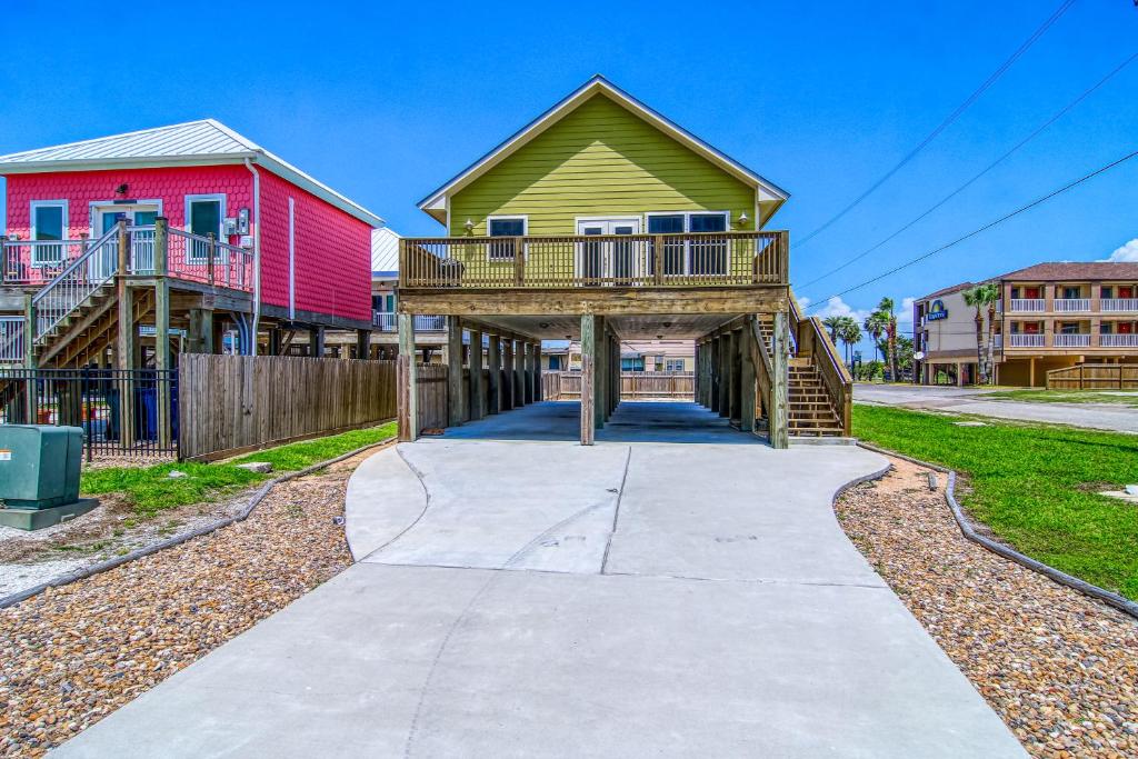Breezy by the Beach - main image