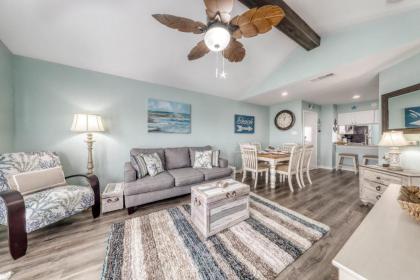 Beach Club 341 - image 5