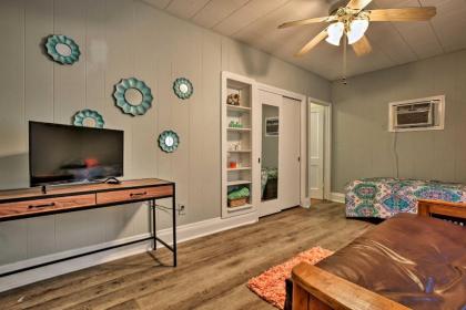 Vintage Corpus Christi Home - 2 Blocks From Beach! - image 5