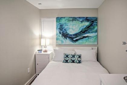 Beachfront Corpus Christi Condo with Deck and Views! - image 3