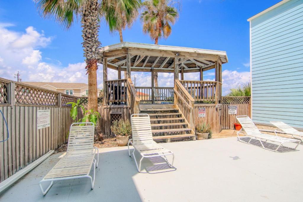Leeward Isles - image 5