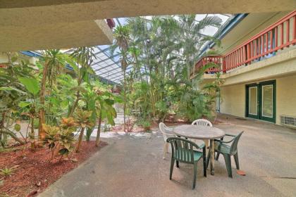 Corpus Christi Condo with Pool Walk to the Beach! - image 10