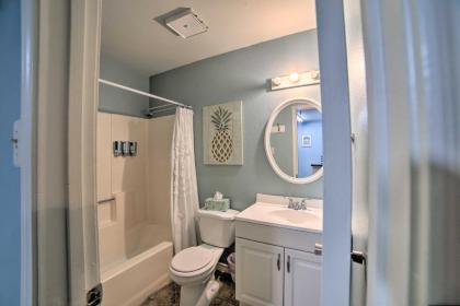 Corpus Christi Condo with Pool Walk to the Beach! - image 17