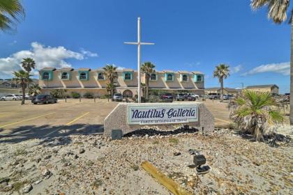 Corpus Christi Condo with Pool Walk to the Beach! - image 18