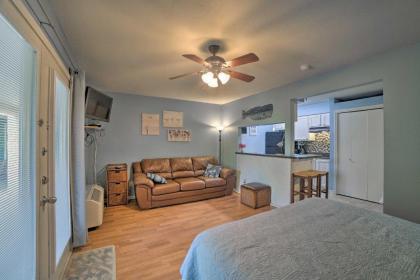 Corpus Christi Condo with Pool Walk to the Beach! - image 3