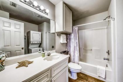 Lakeshore Villas - image 18