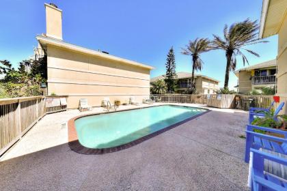 Lakeshore Villas - image 2
