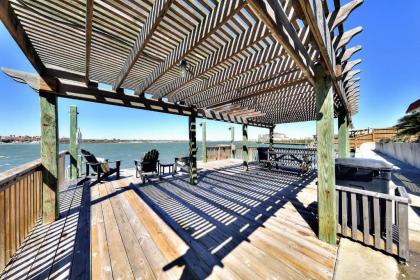 Lakeshore Villas - image 4