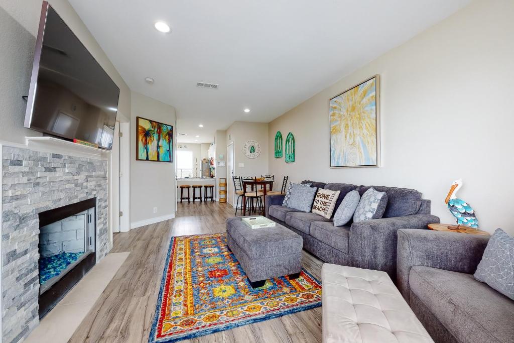 Beach Club Condos II - main image