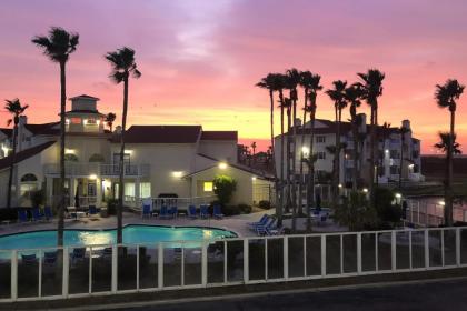 Beach Club Condos II - image 6