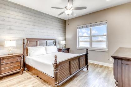 Harbor View Getaway - image 18
